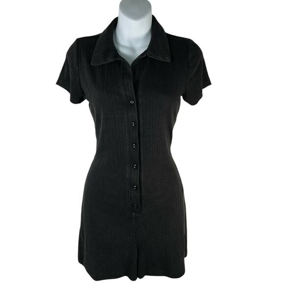 Wild Fable Black Acid Wash Short Sleeve Collared Romper Size Small Casual Wear - Picture 3 of 9